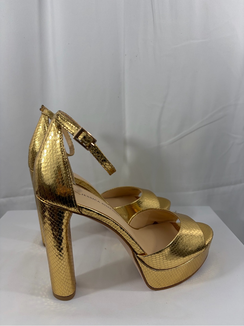 NWT Jessica Simpson Women’s Size 7.5 Gold Platform Ankle-Strap Heels - Picture 4 of 8